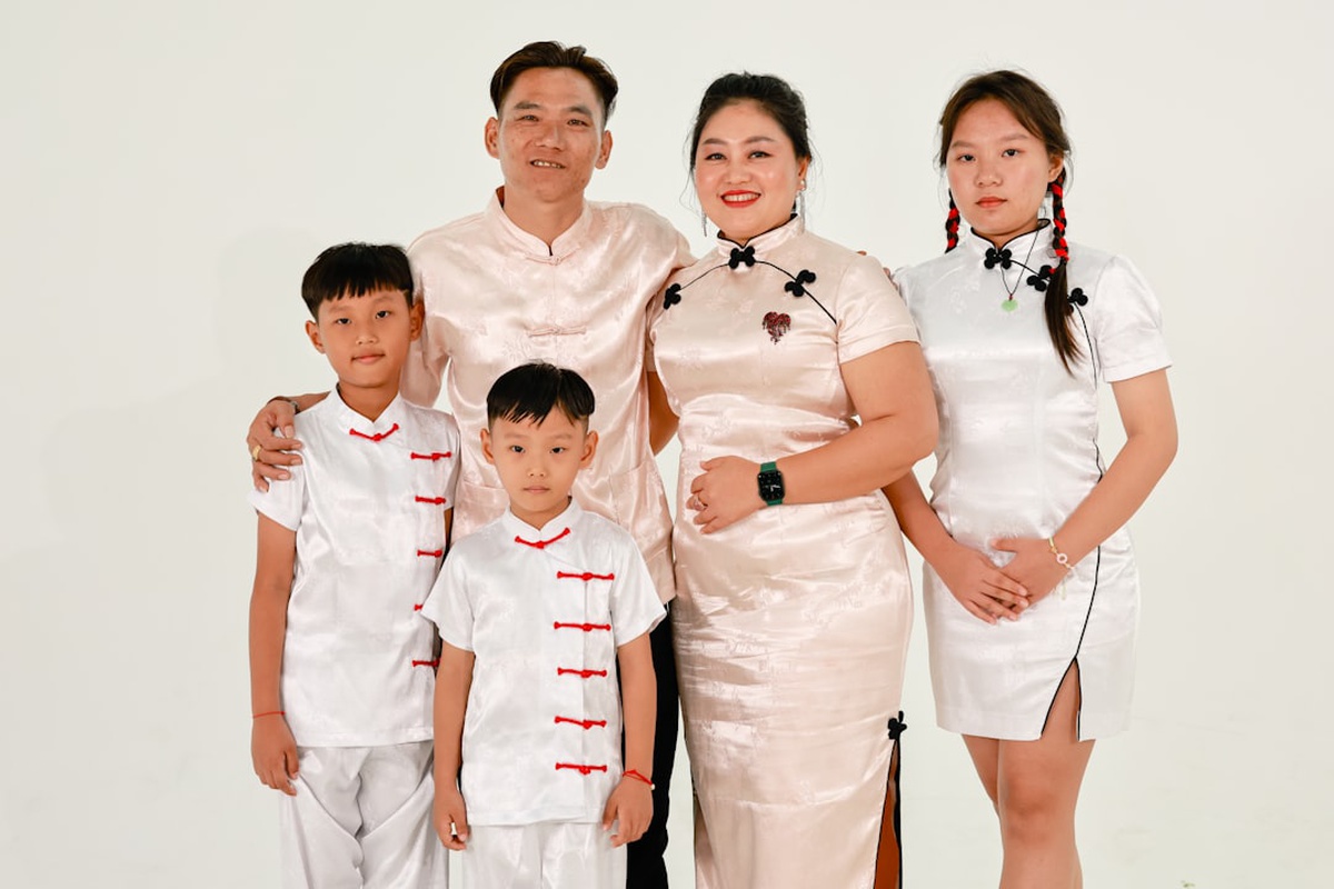 Libra and Aries Compatibility: Friendship, Love & Business