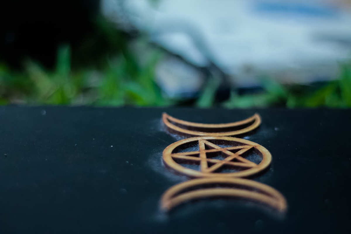 Ketu in 8th House: Transformation, Occult, Inheritance & Mystical Depth